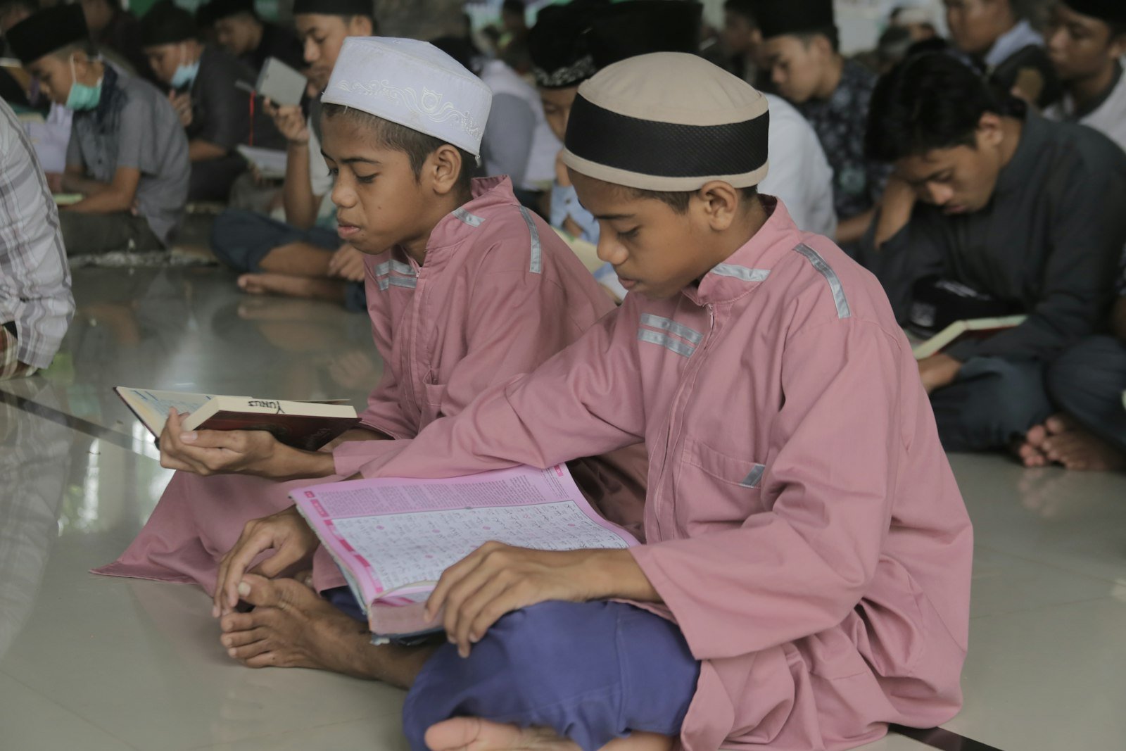 Children reading the Quran in the masjid